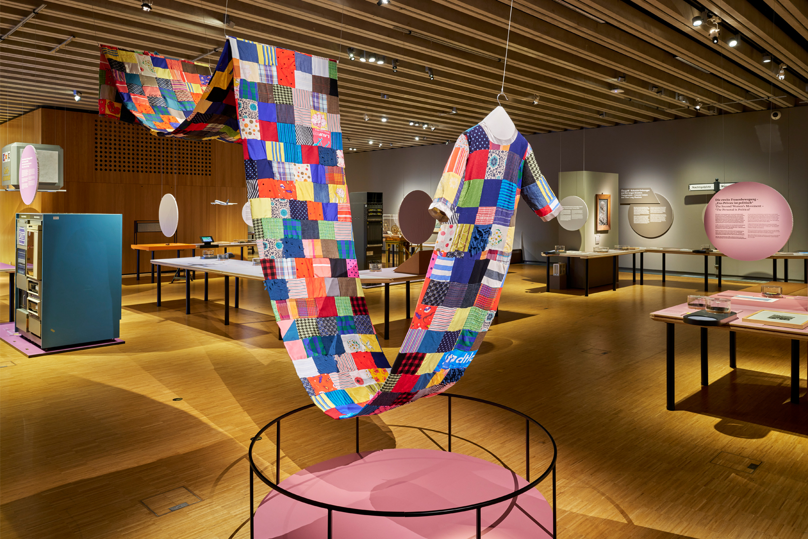 Ausstellung Die Welt im Geld im Historischen Museum Frankfurt